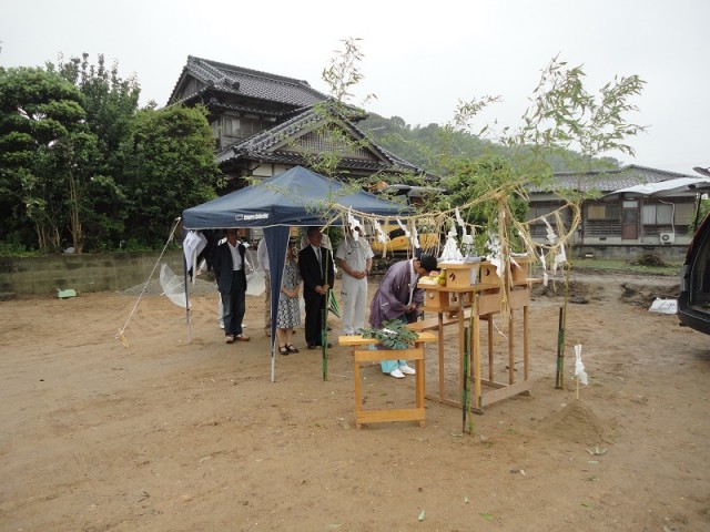 糸島市の注文住宅Ｈ様邸戸建て　地鎮祭を催しました掲載写真1